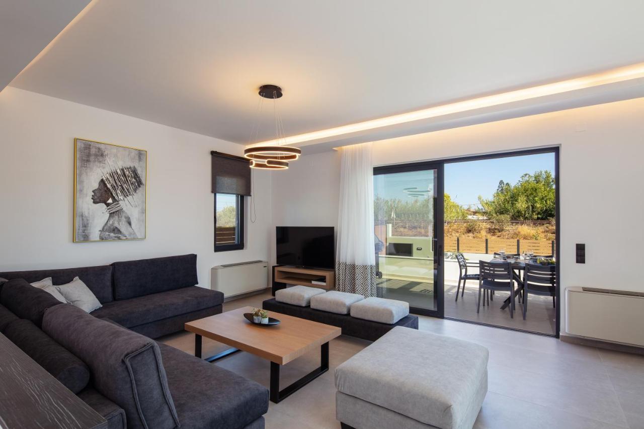 Sunnyside Villas, Ideal For Vibrant Stays,By Thinkvilla Pigianos Kampos  ภายนอก รูปภาพ